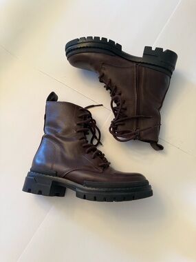 Steve Madden Jamisyn ankle zip up boot Dark Brown Lace-Up Sz 7.5